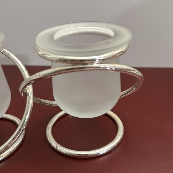 Vintage PartyLite 2 Frosted Glass candle holder silver plated metal intertwined - Picture 3 of 11